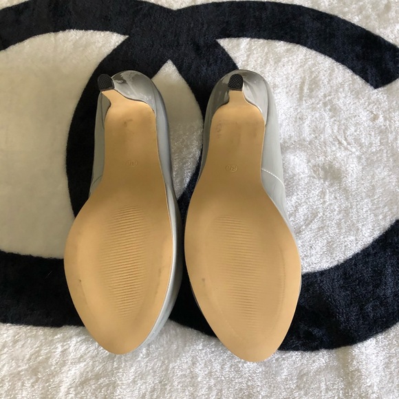 Pumps - Picture 4 of 4